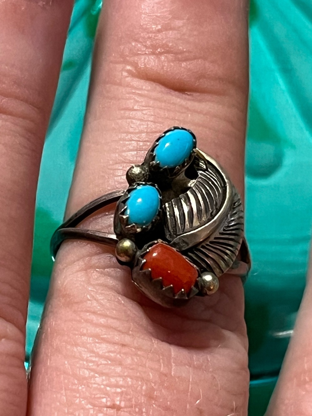 Vintage Navajo Sterling Silver Sleeping Beauty Turquoise Coral Size 6 3/4 Ring - Picture 4 of 6